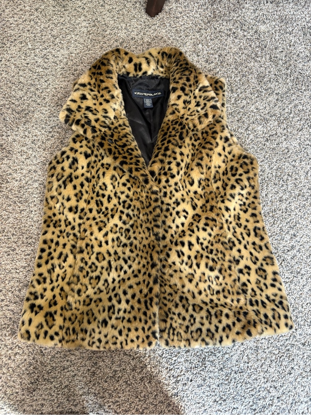 Kristen Blake Leopard Faux Fur Vest - Tan & Black